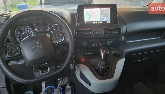 Білий Сітроен Берлінго, об'ємом двигуна 1.6 л та пробігом 114 тис. км за 18200 $, фото 6 на Automoto.ua