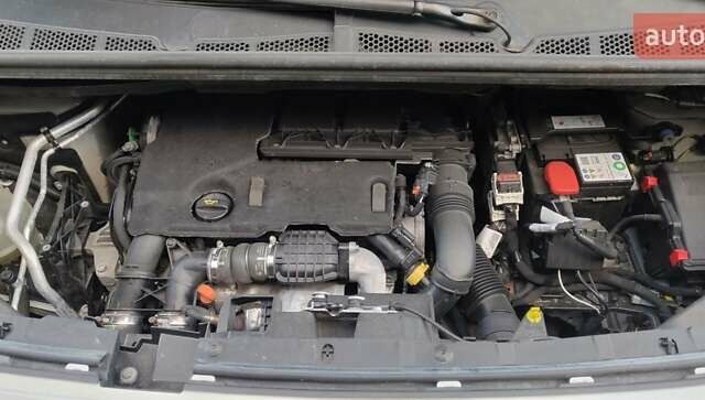 Білий Сітроен Берлінго, об'ємом двигуна 1.6 л та пробігом 114 тис. км за 18200 $, фото 5 на Automoto.ua