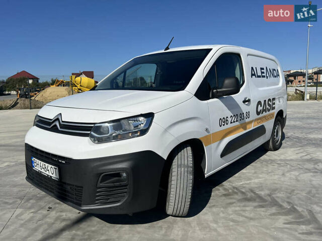 Белый Ситроен Берлинго, объемом двигателя 1.5 л и пробегом 235 тыс. км за 11600 $, фото 8 на Automoto.ua