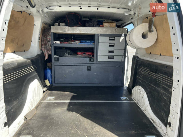 Белый Ситроен Берлинго, объемом двигателя 1.5 л и пробегом 235 тыс. км за 11600 $, фото 18 на Automoto.ua