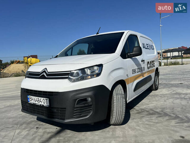 Белый Ситроен Берлинго, объемом двигателя 1.5 л и пробегом 235 тыс. км за 11600 $, фото 9 на Automoto.ua