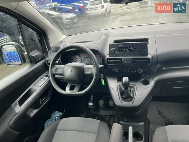 Ситроен Берлинго 2021 в Киеве на Automoto.ua Белый Ситроен Берлинго, объемом двигателя 1.56 л и пробегом 99 тыс. км за 19189 $, фото 9 на Automoto.ua
