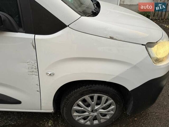 Білий Сітроен Берлінго, об'ємом двигуна 1.5 л та пробігом 4 тис. км за 16857 $, фото 5 на Automoto.ua