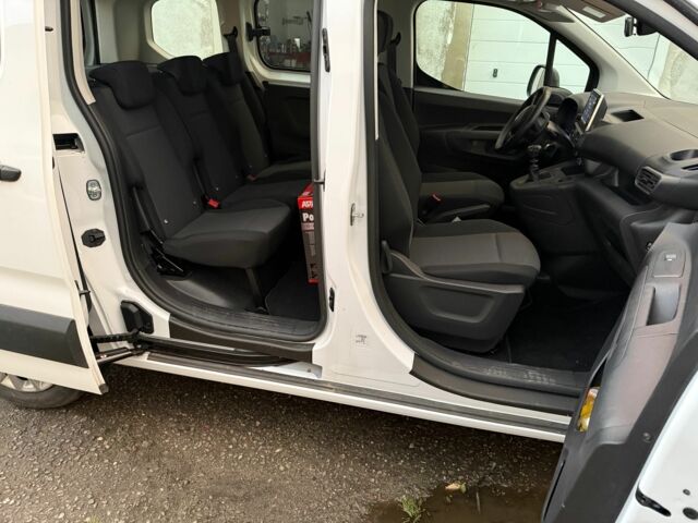 Белый Ситроен Берлинго, объемом двигателя 1.5 л и пробегом 4 тыс. км за 16835 $, фото 4 на Automoto.ua