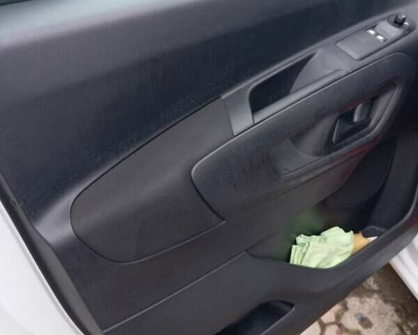 Белый Ситроен Берлинго, объемом двигателя 1.5 л и пробегом 47 тыс. км за 20900 $, фото 19 на Automoto.ua