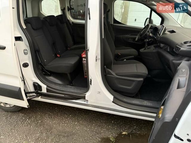 Білий Сітроен Берлінго, об'ємом двигуна 1.5 л та пробігом 4 тис. км за 16857 $, фото 6 на Automoto.ua