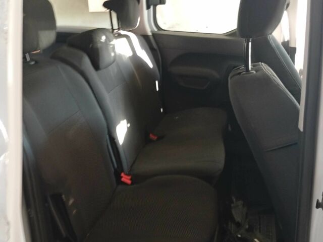 Белый Ситроен Берлинго, объемом двигателя 1.5 л и пробегом 40 тыс. км за 5000 $, фото 14 на Automoto.ua