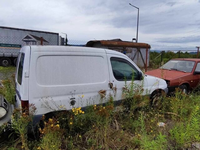 Белый Ситроен Берлинго, объемом двигателя 0 л и пробегом 3 тыс. км за 1059 $, фото 1 на Automoto.ua