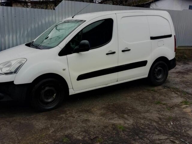 Белый Ситроен Берлинго, объемом двигателя 1.6 л и пробегом 260 тыс. км за 5500 $, фото 3 на Automoto.ua