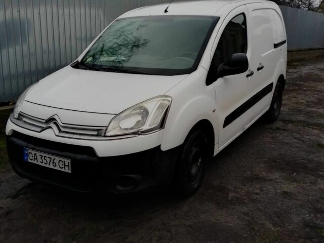 Белый Ситроен Берлинго, объемом двигателя 1.6 л и пробегом 260 тыс. км за 5500 $, фото 9 на Automoto.ua