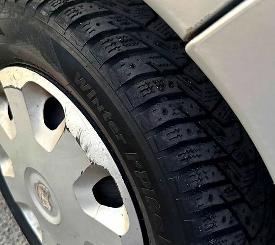 Бежевый Ситроен Берлинго, объемом двигателя 1.6 л и пробегом 400 тыс. км за 3000 $, фото 5 на Automoto.ua