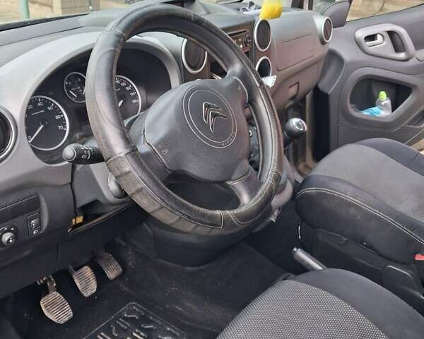 Бежевый Ситроен Берлинго, объемом двигателя 1.6 л и пробегом 79 тыс. км за 12000 $, фото 14 на Automoto.ua