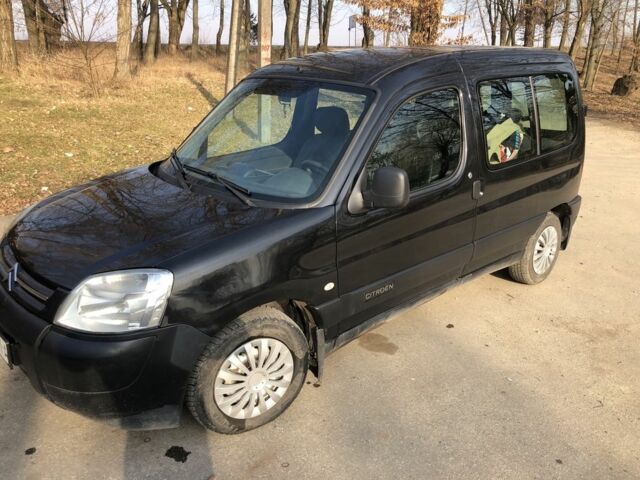 Чорний Сітроен Берлінго, об'ємом двигуна 2 л та пробігом 225 тис. км за 3600 $, фото 5 на Automoto.ua