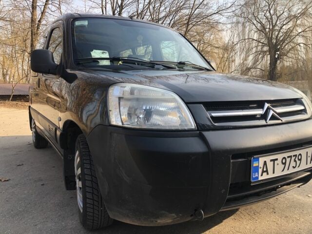 Чорний Сітроен Берлінго, об'ємом двигуна 2 л та пробігом 225 тис. км за 3600 $, фото 3 на Automoto.ua