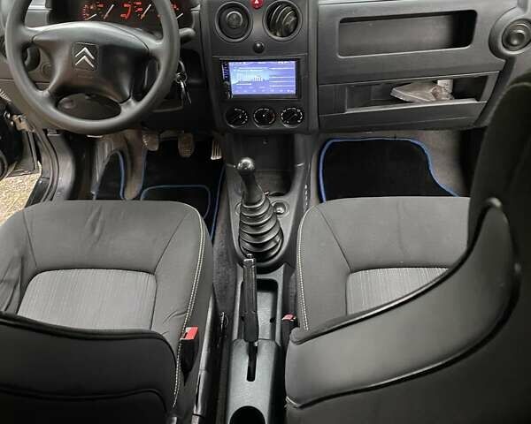 Черный Ситроен Берлинго, объемом двигателя 1.87 л и пробегом 395 тыс. км за 3350 $, фото 12 на Automoto.ua