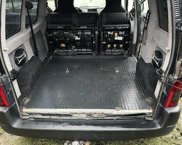 Черный Ситроен Берлинго, объемом двигателя 1.87 л и пробегом 395 тыс. км за 3350 $, фото 10 на Automoto.ua