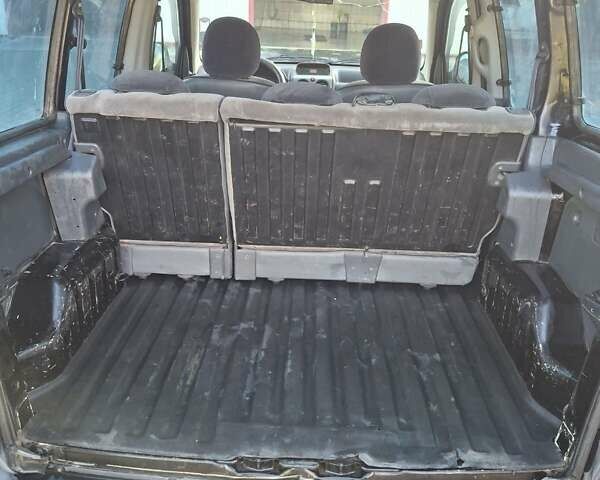 Черный Ситроен Берлинго, объемом двигателя 1.36 л и пробегом 240 тыс. км за 3400 $, фото 9 на Automoto.ua