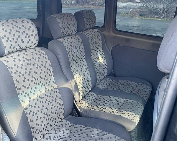 Чорний Сітроен Берлінго, об'ємом двигуна 2 л та пробігом 305 тис. км за 4000 $, фото 7 на Automoto.ua