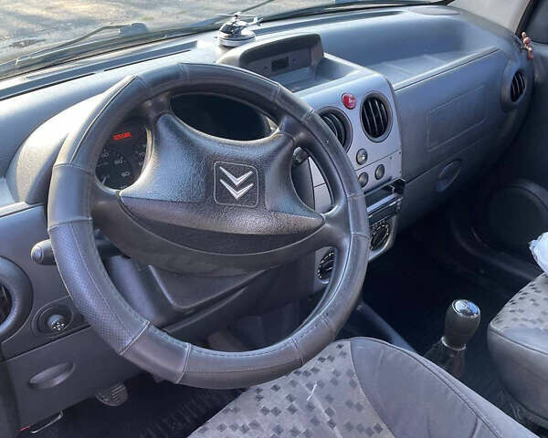 Чорний Сітроен Берлінго, об'ємом двигуна 2 л та пробігом 305 тис. км за 4000 $, фото 8 на Automoto.ua