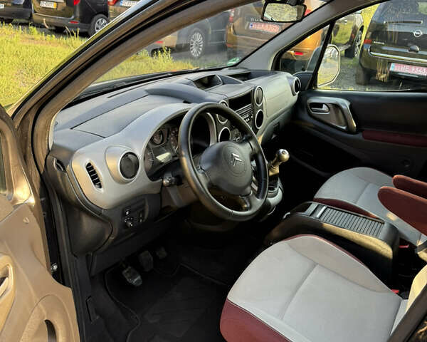 Чорний Сітроен Берлінго, об'ємом двигуна 1.6 л та пробігом 220 тис. км за 7450 $, фото 93 на Automoto.ua