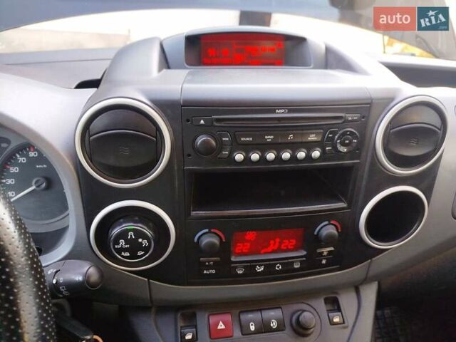 Черный Ситроен Берлинго, объемом двигателя 1.6 л и пробегом 283 тыс. км за 6100 $, фото 28 на Automoto.ua