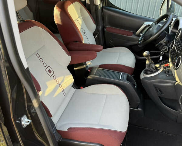 Чорний Сітроен Берлінго, об'ємом двигуна 1.6 л та пробігом 220 тис. км за 7450 $, фото 115 на Automoto.ua