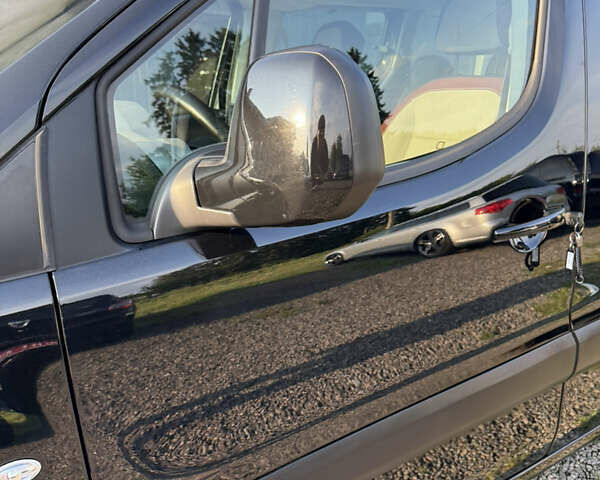 Чорний Сітроен Берлінго, об'ємом двигуна 1.6 л та пробігом 220 тис. км за 7450 $, фото 48 на Automoto.ua