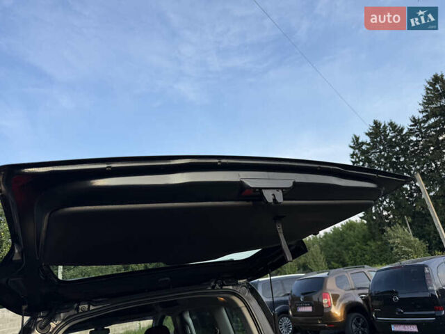 Чорний Сітроен Берлінго, об'ємом двигуна 1.6 л та пробігом 220 тис. км за 7450 $, фото 137 на Automoto.ua