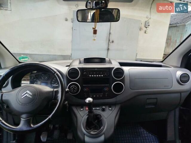 Черный Ситроен Берлинго, объемом двигателя 1.6 л и пробегом 283 тыс. км за 6100 $, фото 17 на Automoto.ua