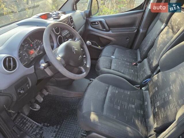 Чорний Сітроен Берлінго, об'ємом двигуна 1.56 л та пробігом 155 тис. км за 6450 $, фото 11 на Automoto.ua