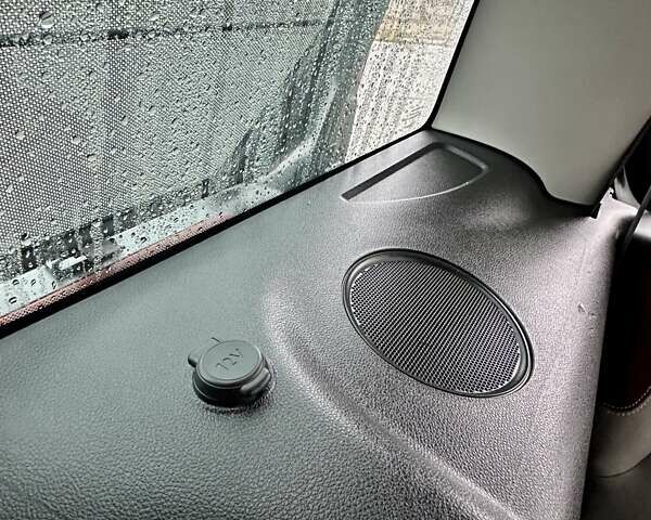 Чорний Сітроен Берлінго, об'ємом двигуна 1.6 л та пробігом 220 тис. км за 7950 $, фото 52 на Automoto.ua