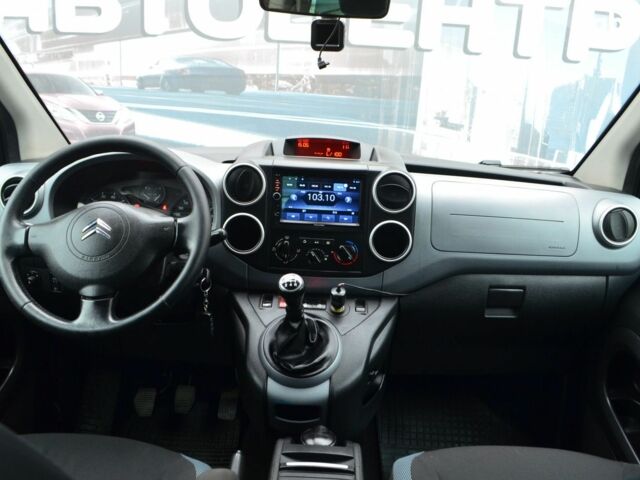 Чорний Сітроен Берлінго, об'ємом двигуна 0 л та пробігом 303 тис. км за 7799 $, фото 14 на Automoto.ua