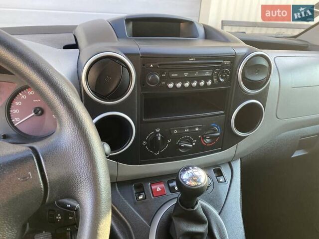 Черный Ситроен Берлинго, объемом двигателя 1.6 л и пробегом 169 тыс. км за 7399 $, фото 27 на Automoto.ua