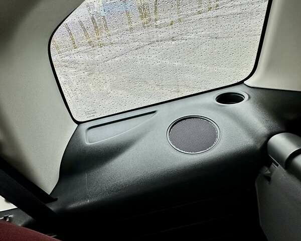 Чорний Сітроен Берлінго, об'ємом двигуна 1.6 л та пробігом 220 тис. км за 7950 $, фото 51 на Automoto.ua