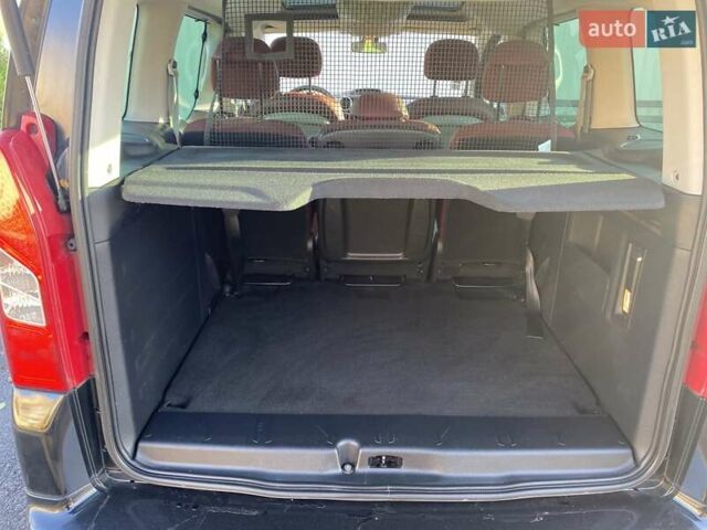 Черный Ситроен Берлинго, объемом двигателя 1.6 л и пробегом 169 тыс. км за 7399 $, фото 16 на Automoto.ua