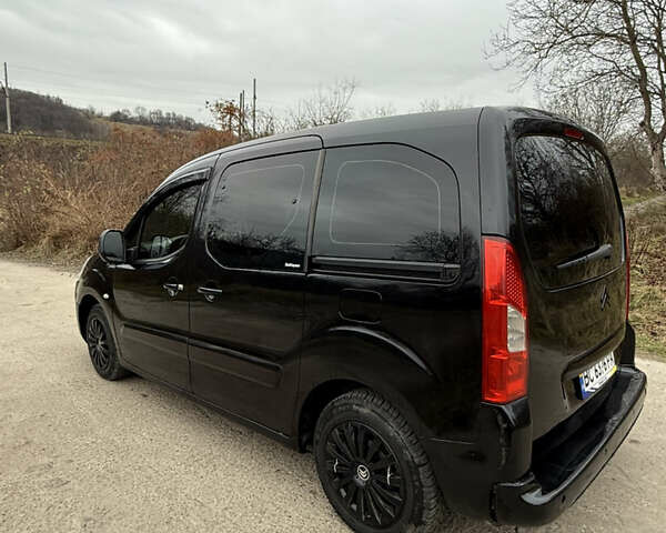 Черный Ситроен Берлинго, объемом двигателя 1.6 л и пробегом 228 тыс. км за 6000 $, фото 3 на Automoto.ua