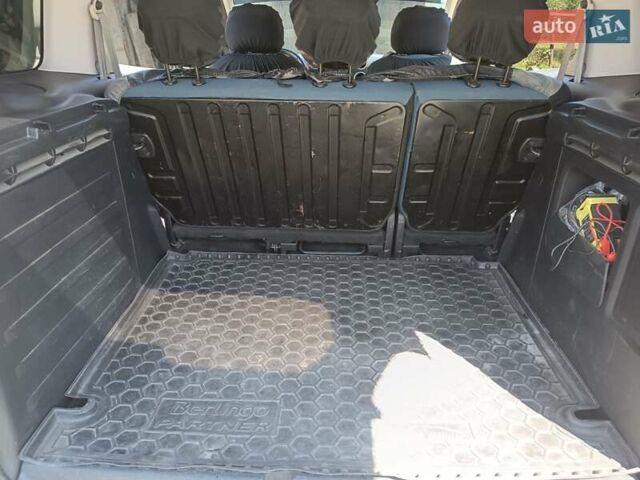 Чорний Сітроен Берлінго, об'ємом двигуна 1.6 л та пробігом 225 тис. км за 6000 $, фото 7 на Automoto.ua