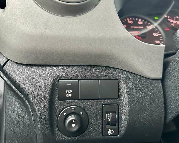 Чорний Сітроен Берлінго, об'ємом двигуна 1.6 л та пробігом 220 тис. км за 7950 $, фото 39 на Automoto.ua