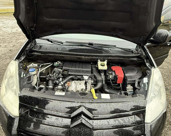 Черный Ситроен Берлинго, объемом двигателя 1.6 л и пробегом 228 тыс. км за 6700 $, фото 10 на Automoto.ua