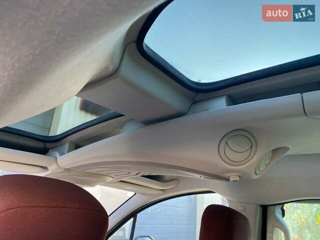 Черный Ситроен Берлинго, объемом двигателя 1.6 л и пробегом 169 тыс. км за 7399 $, фото 38 на Automoto.ua