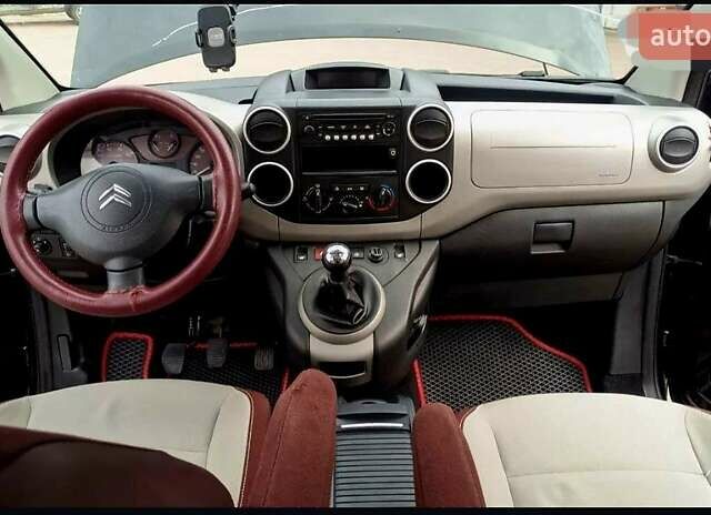 Чорний Сітроен Берлінго, об'ємом двигуна 1.6 л та пробігом 269 тис. км за 6200 $, фото 4 на Automoto.ua