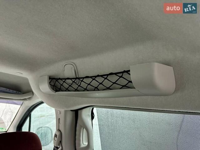 Чорний Сітроен Берлінго, об'ємом двигуна 1.6 л та пробігом 220 тис. км за 7950 $, фото 41 на Automoto.ua