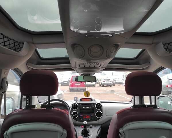 Черный Ситроен Берлинго, объемом двигателя 1.6 л и пробегом 235 тыс. км за 7600 $, фото 31 на Automoto.ua