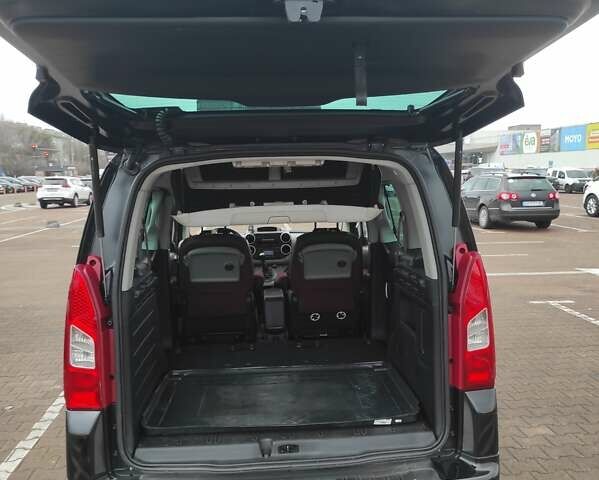 Черный Ситроен Берлинго, объемом двигателя 1.6 л и пробегом 235 тыс. км за 7600 $, фото 9 на Automoto.ua