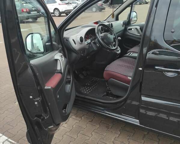 Черный Ситроен Берлинго, объемом двигателя 1.6 л и пробегом 235 тыс. км за 7600 $, фото 20 на Automoto.ua