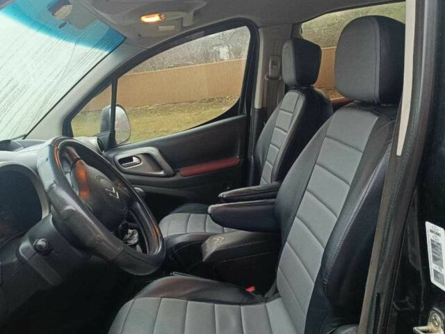 Черный Ситроен Берлинго, объемом двигателя 1.6 л и пробегом 287 тыс. км за 5700 $, фото 5 на Automoto.ua