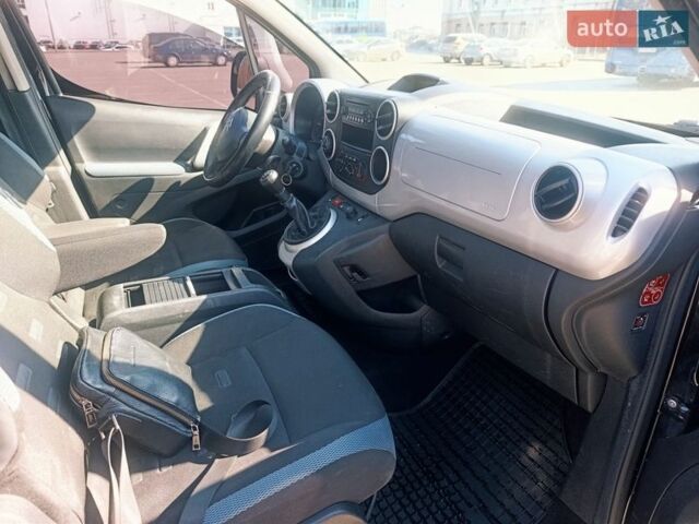 Чорний Сітроен Берлінго, об'ємом двигуна 1.6 л та пробігом 238 тис. км за 6200 $, фото 15 на Automoto.ua