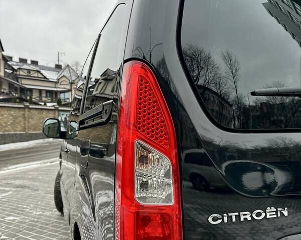 Черный Ситроен Берлинго, объемом двигателя 1.6 л и пробегом 153 тыс. км за 8999 $, фото 21 на Automoto.ua