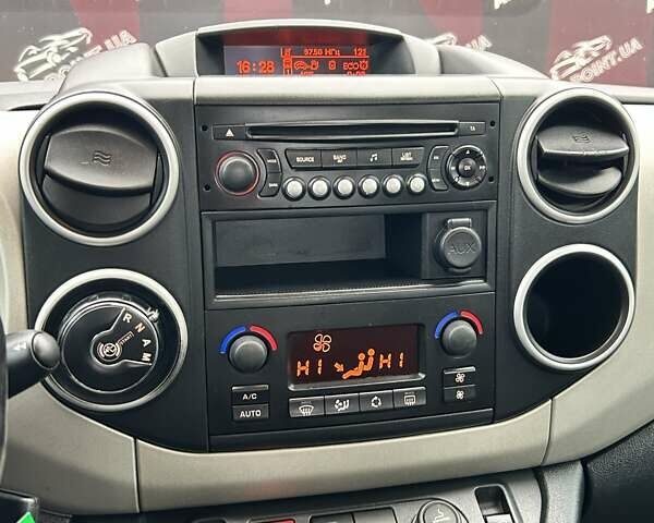 Черный Ситроен Берлинго, объемом двигателя 1.56 л и пробегом 305 тыс. км за 8000 $, фото 16 на Automoto.ua