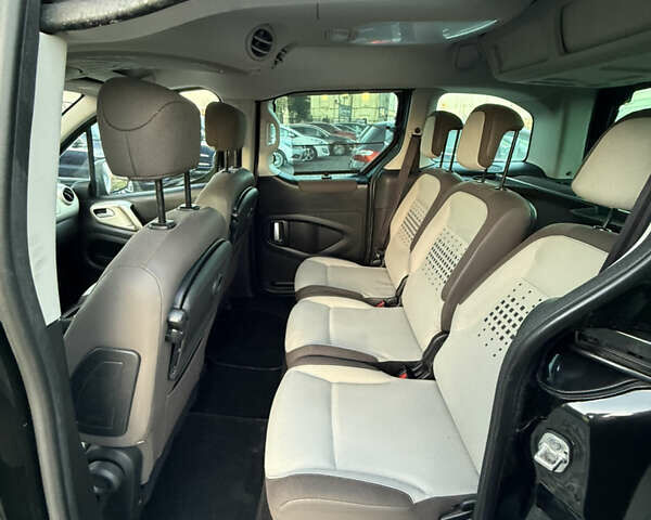 Чорний Сітроен Берлінго, об'ємом двигуна 1.6 л та пробігом 243 тис. км за 8999 $, фото 38 на Automoto.ua